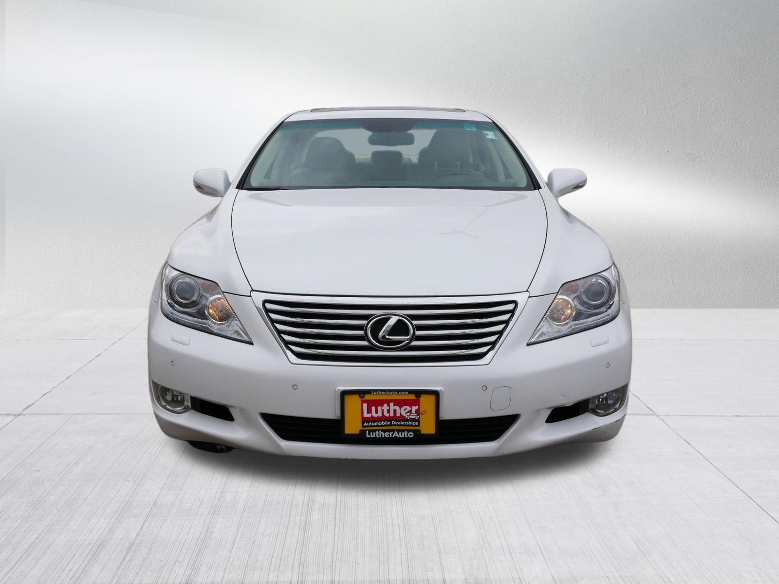 Used 2012 Lexus LS 460 AWD w/ Comfort Pkg image 2