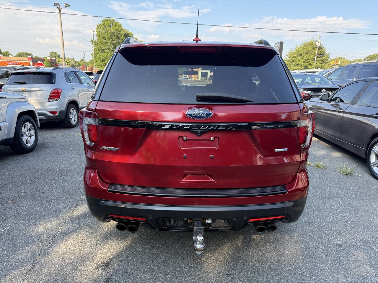 Used 2018 Ford Explorer Sport image 6