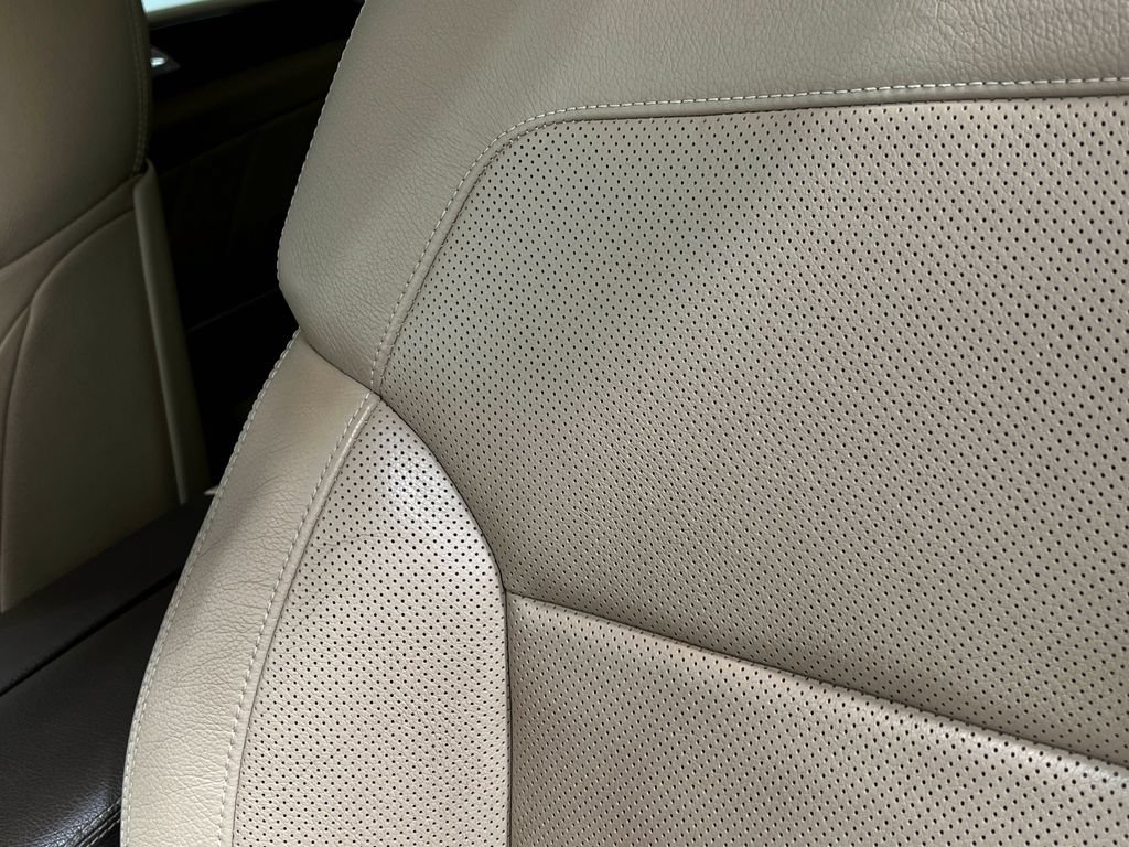 Used 2015 Mercedes-Benz GL 550 4MATIC image 19