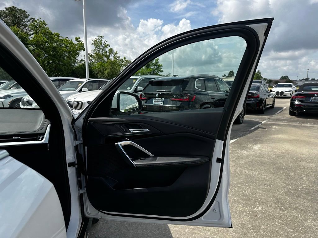 Certified 2026 BMW X1 xDrive28i w/ Convenience Package image 30