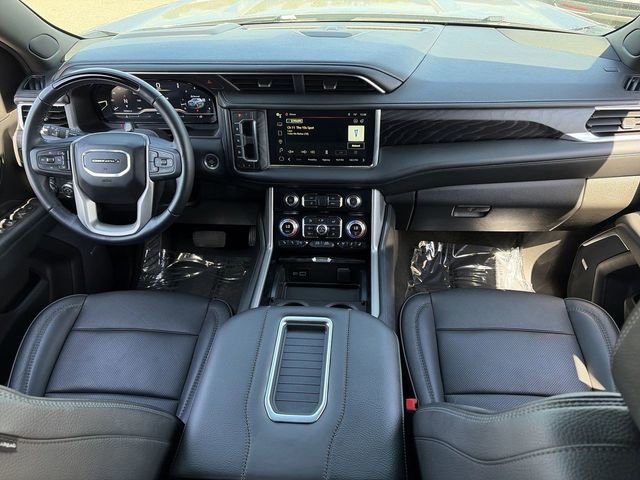 Used 2024 GMC Yukon XL Denali w/ Advanced Technology Package image 16