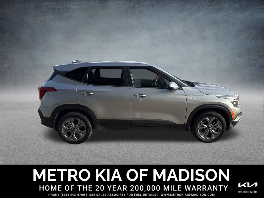 Used 2025 Kia Seltos LX image 7