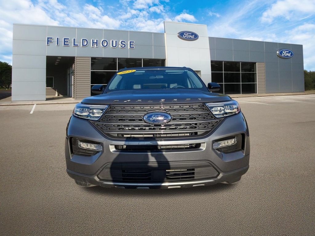 Used 2023 Ford Explorer XLT w/ Equipment Group 202A AWD/4WD image 7