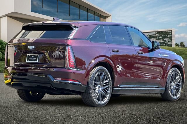 New 2025 Cadillac Escalade IQ Sport 2 w/ LPO, ONYX Package image 4