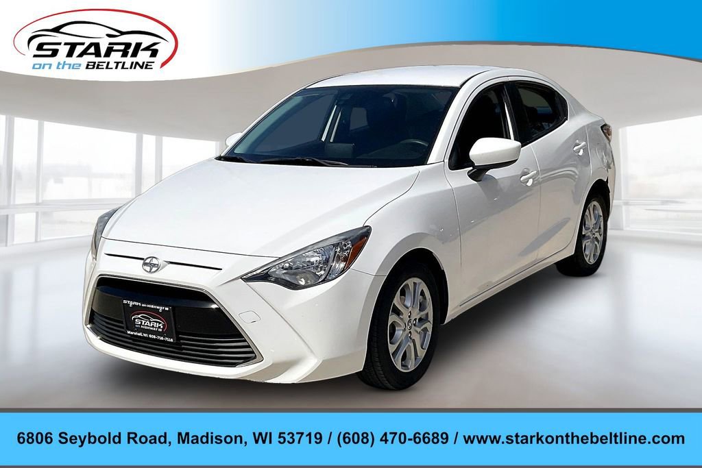 Used 2016 Scion iA FWD image 3