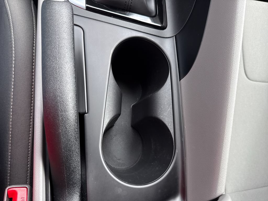 Certified 2025 Hyundai Elantra Sport FWD image 27
