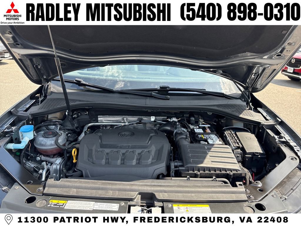 Used 2021 Volkswagen Tiguan SE w/ Panoramic Sunroof Package AWD/4WD image 16