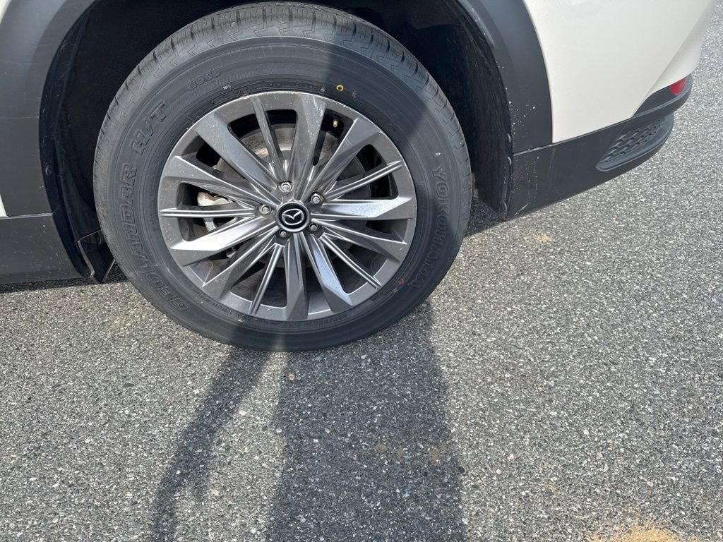 Used 2024 MAZDA CX-90 Plug-In Hybrid w/ Preferred image 9