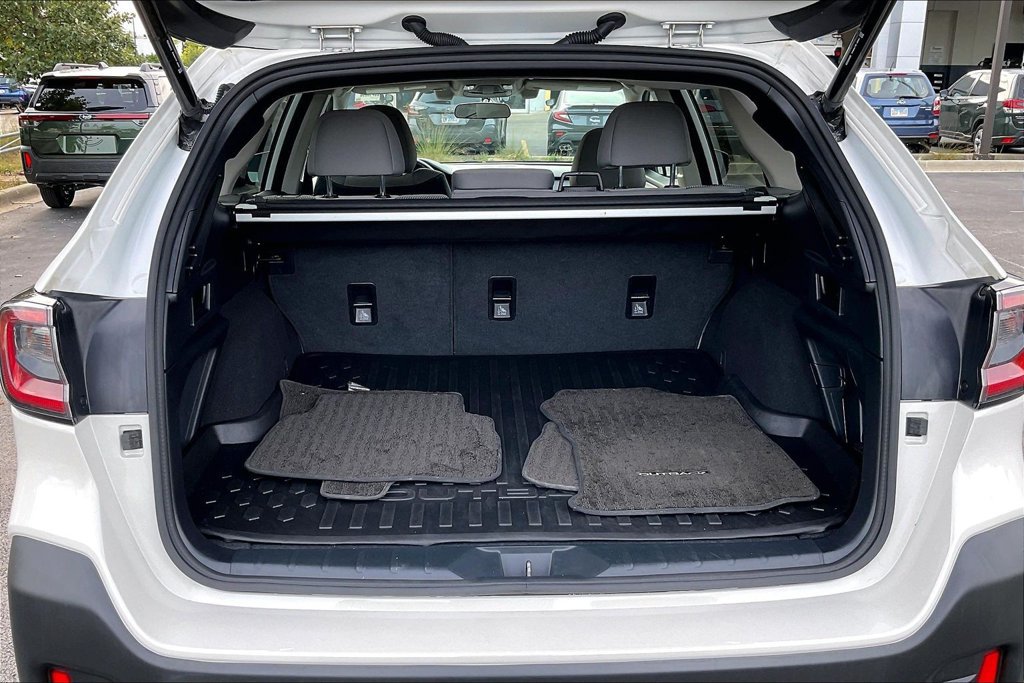 Used 2022 Subaru Outback Premium AWD/4WD image 33
