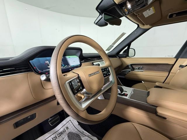 New 2025 Land Rover Range Rover SE image 10