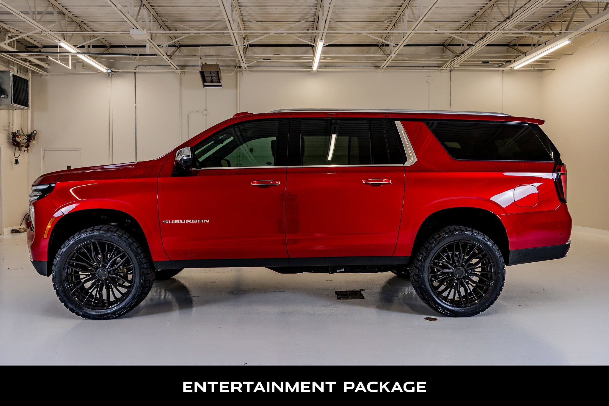 Used 2026 Chevrolet Suburban Premier AWD/4WD image 6
