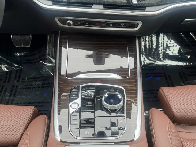 Certified 2026 BMW X7 xDrive40i w/ Executive Package AWD/4WD image 24