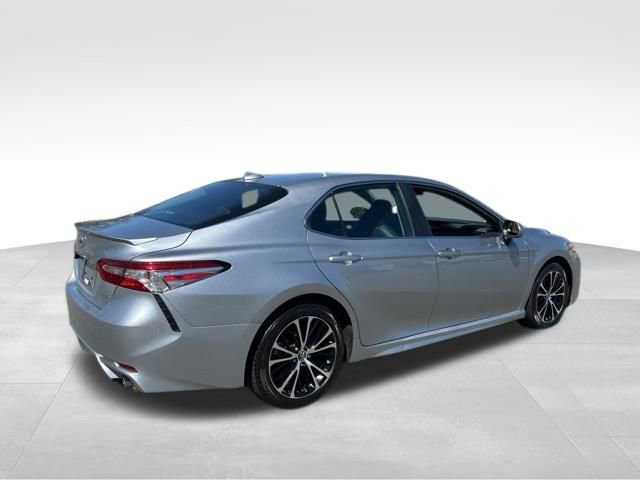 Used 2020 Toyota Camry SE w/ Audio Package FWD image 5