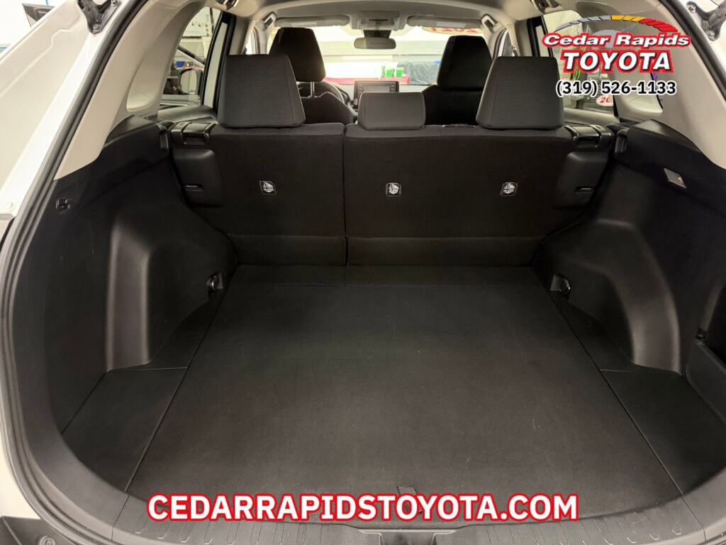 Certified 2021 Toyota RAV4 LE image 11