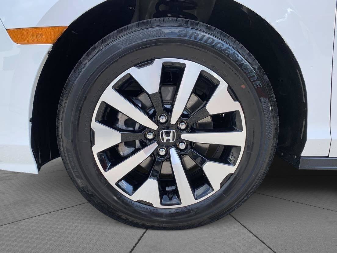 Certified 2026 Honda Odyssey EX-L image 9