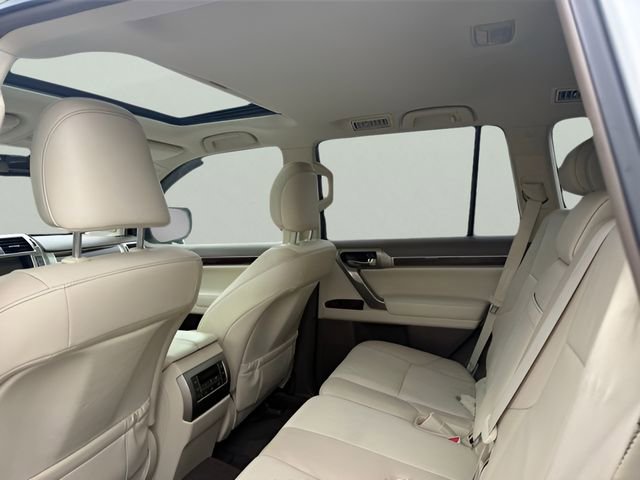 Used 2018 Lexus GX 460 Premium w/ Premium Package AWD/4WD image 10
