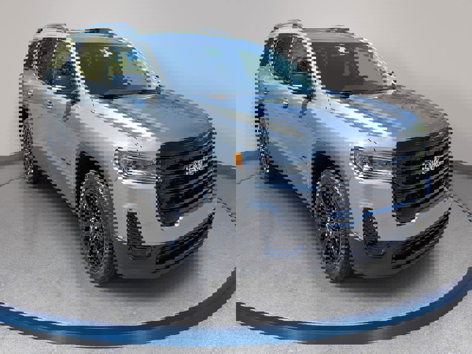 Used 2023 GMC Acadia SLE w/ Driver Convenience Package image 3