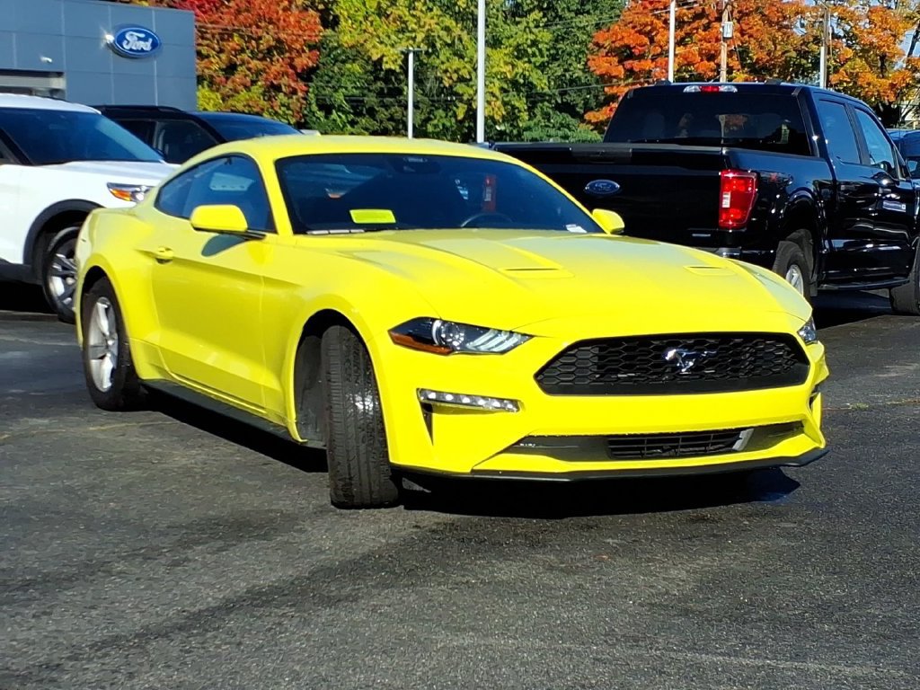 Used 2021 Ford Mustang Coupe RWD image 4