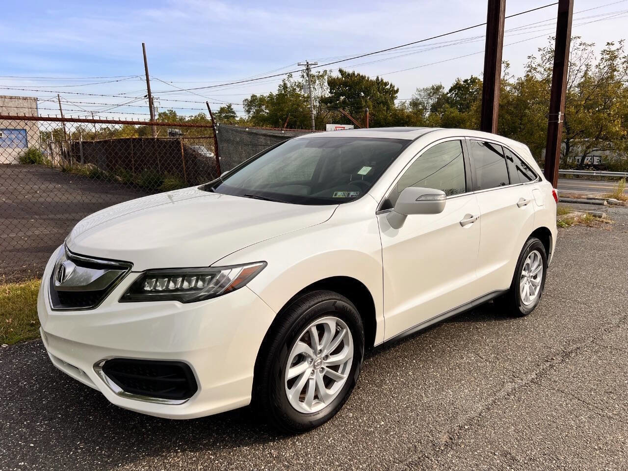 Used 2017 Acura RDX AWD image 4