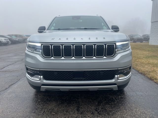 Used 2023 Jeep Wagoneer L Series II image 6