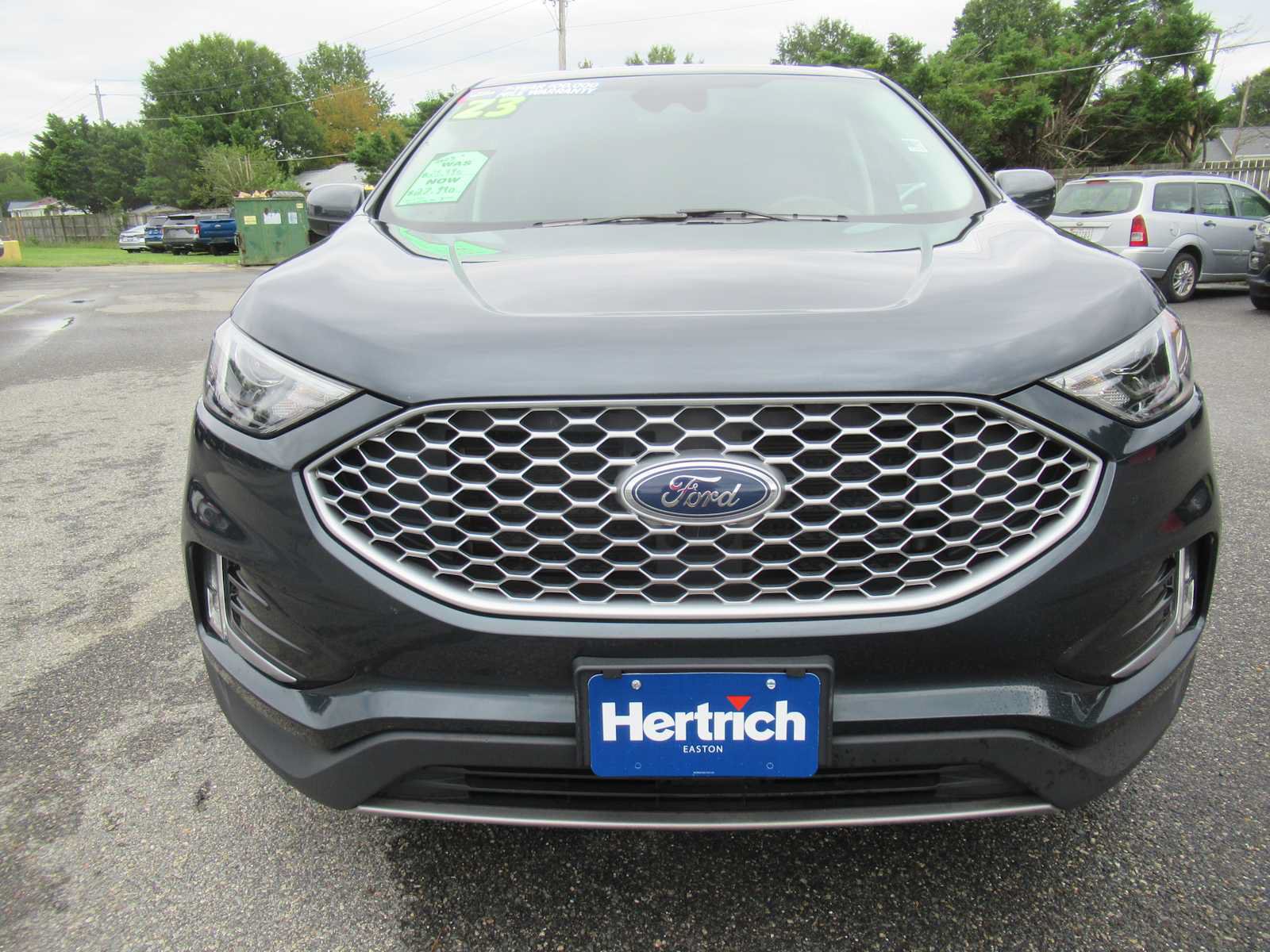 Used 2023 Ford Edge SEL w/ Convenience Package AWD/4WD image 2