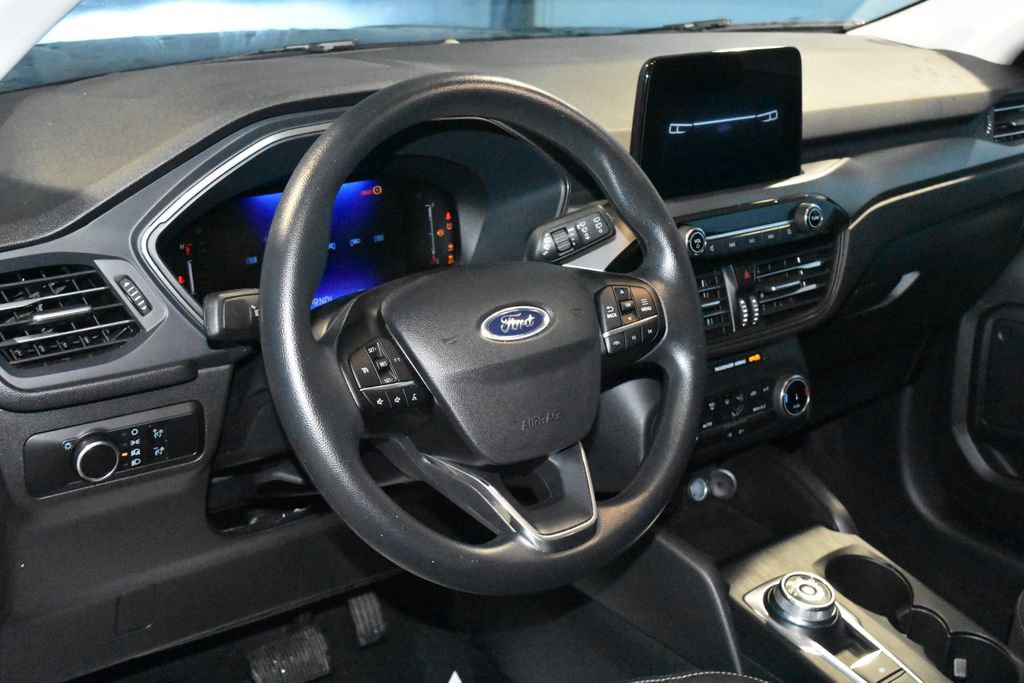 Used 2025 Ford Escape Active AWD/4WD image 2