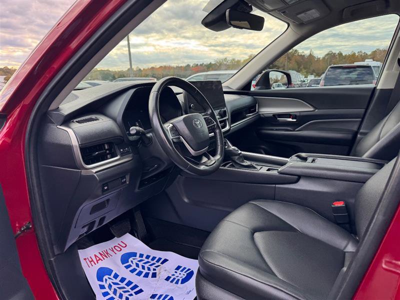 Used 2024 Toyota Grand Highlander XLE image 33