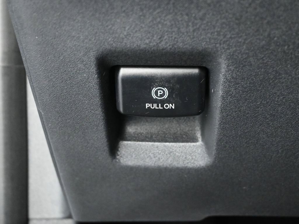 Certified 2023 Ford Explorer ST-Line w/ Class IV Trailer Tow Package image 14