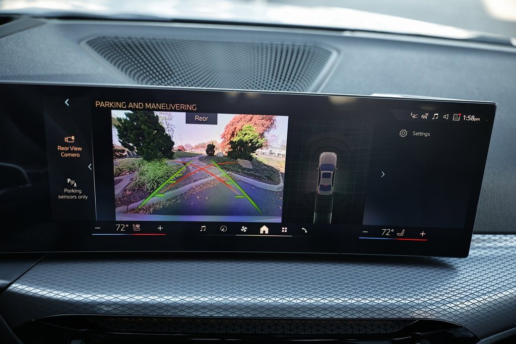 New 2026 BMW 330i Sedan w/ M Sport Package image 37