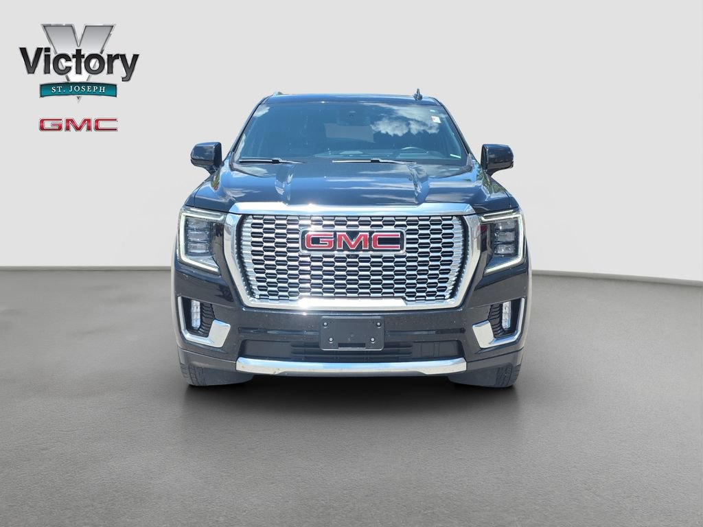 Used 2023 GMC Yukon Denali AWD/4WD image 2