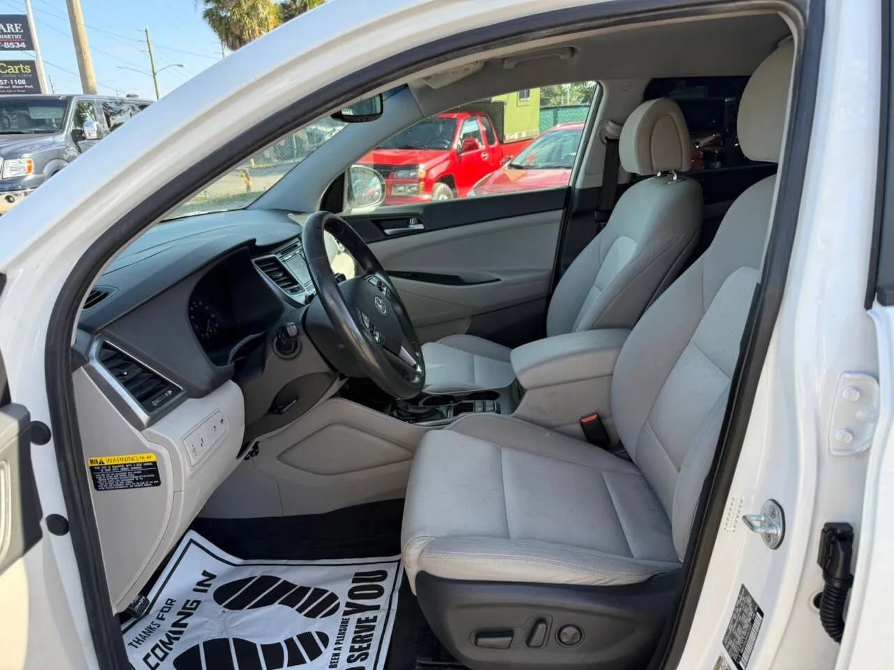 Used 2017 Hyundai Tucson Sport image 11