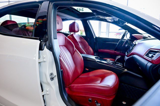 Used 2022 Maserati Ghibli Modena image 28
