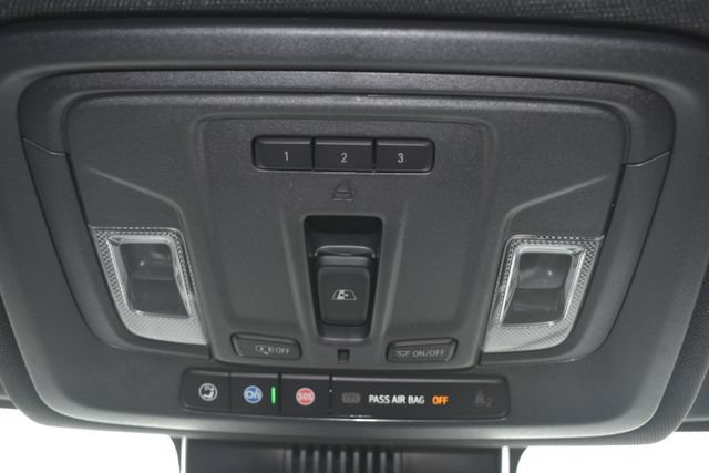 Used 2025 Chevrolet Silverado 2500 ZR2 w/ Technology Package AWD/4WD image 37