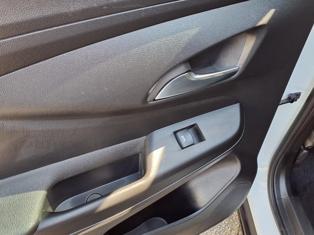 Certified 2026 Buick Envista Preferred FWD image 19