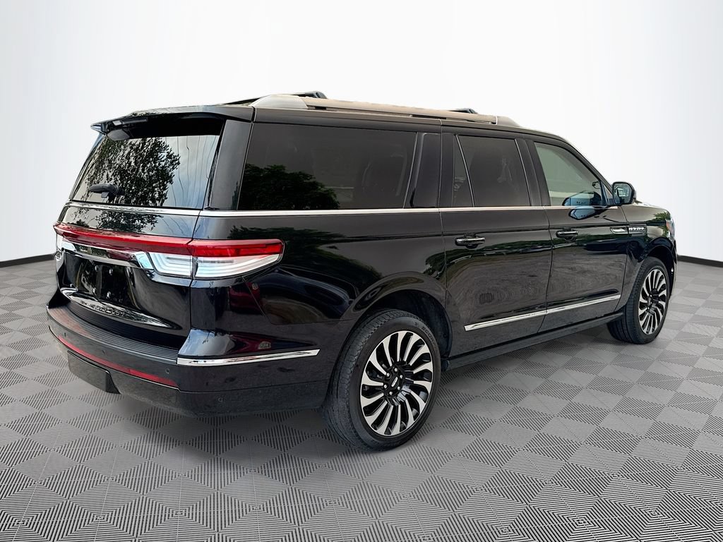 Used 2023 Lincoln Navigator L Black Label AWD/4WD image 6