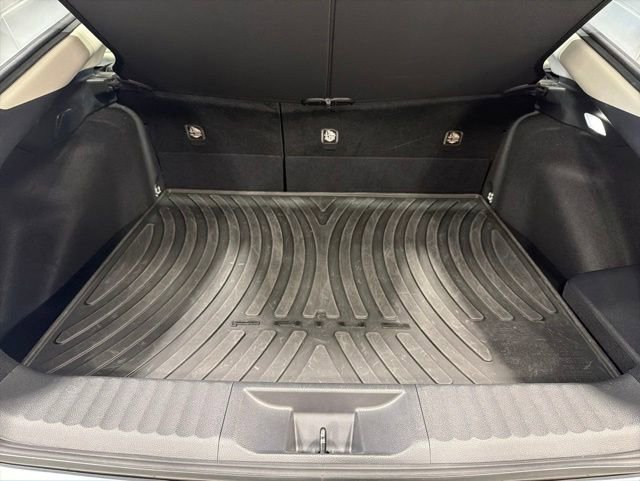 Used 2023 Toyota Prius XLE AWD/4WD image 29