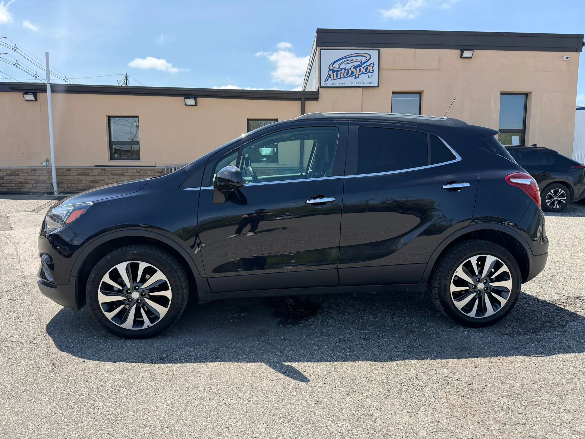 Used 2021 Buick Encore Preferred image 8