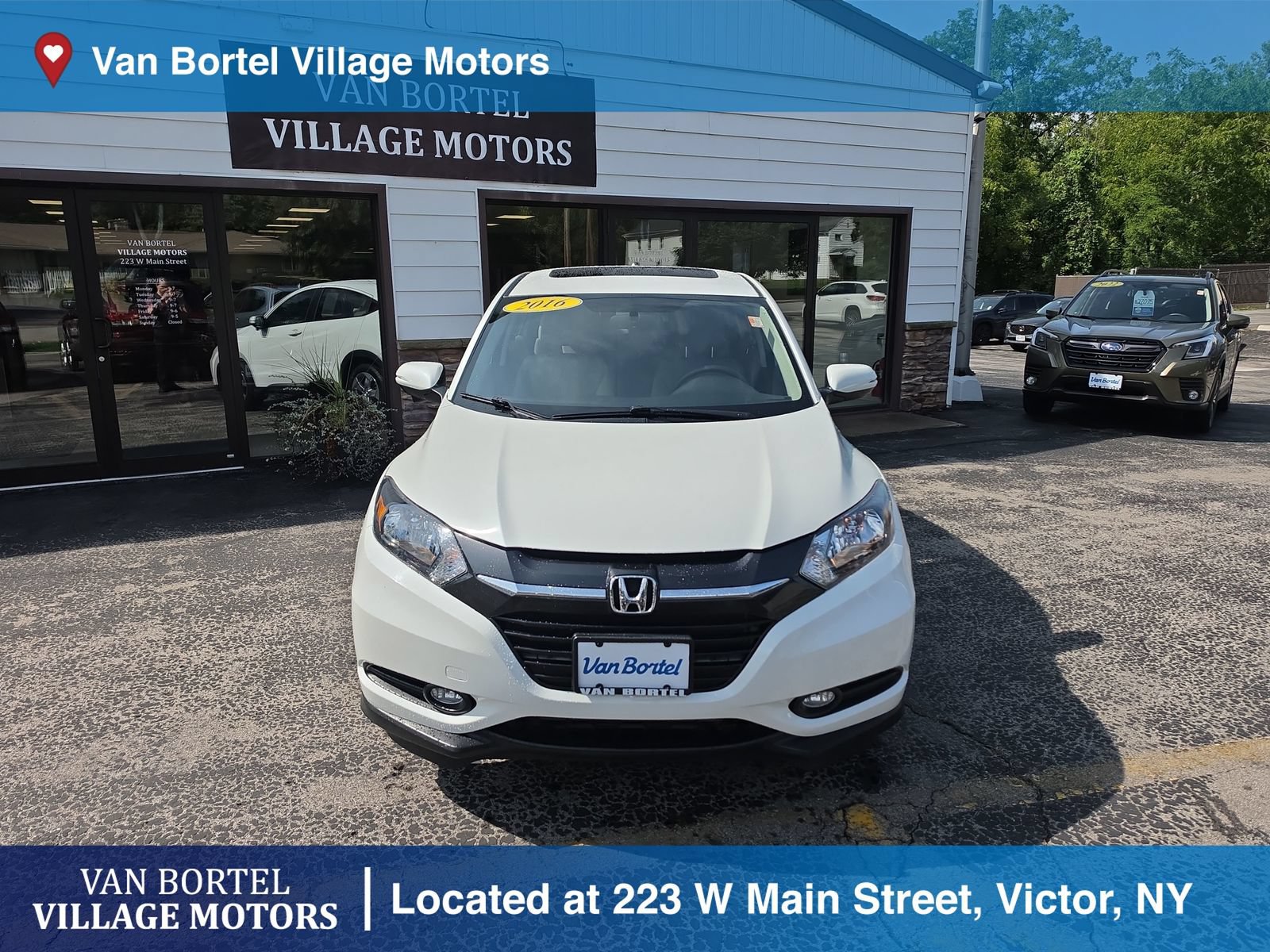 Used 2016 Honda HR-V EX image 2