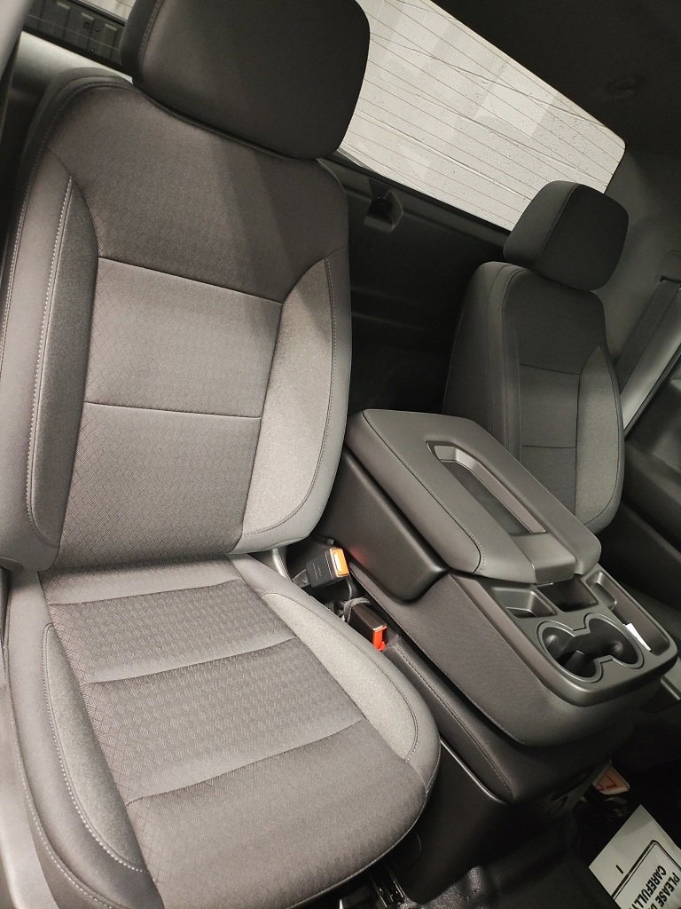 New 2025 GMC Sierra 2500 Pro w/ Convenience Package image 10