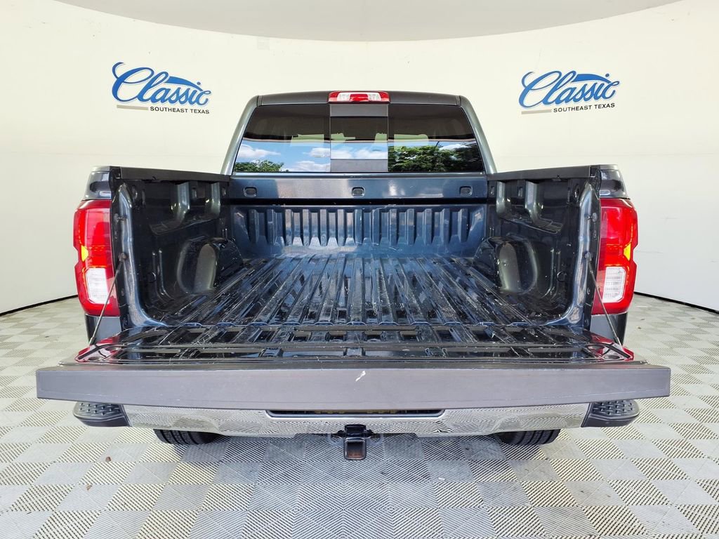 Used 2018 Chevrolet Silverado 1500 LTZ w/ Texas Edition RWD image 5