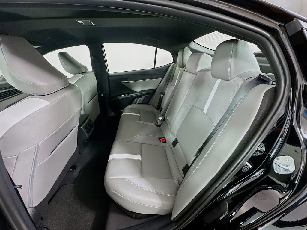 Certified 2025 Toyota Camry SE image 24