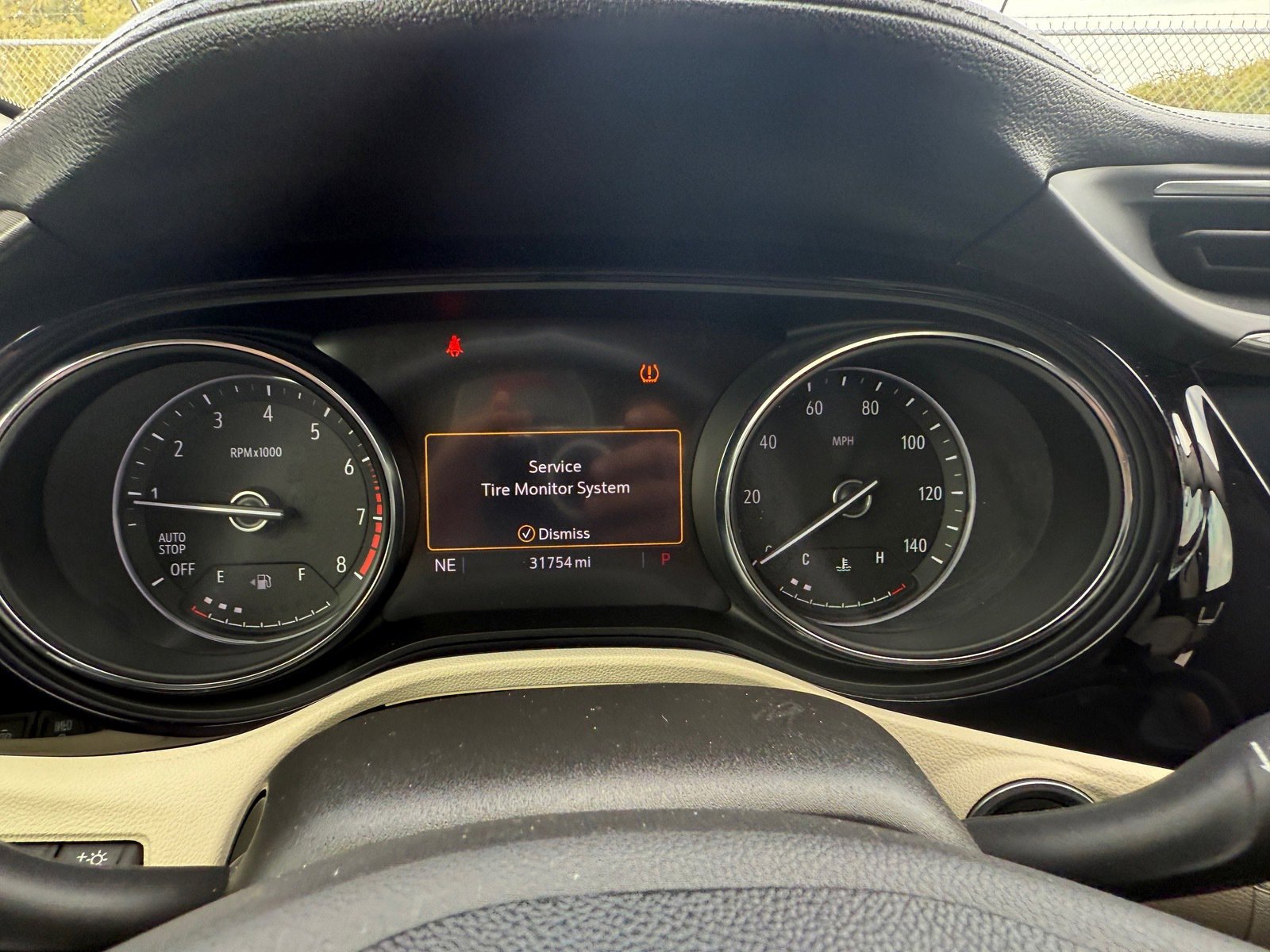 Used 2020 Buick Encore GX Essence w/ Advanced Technology Package image 29