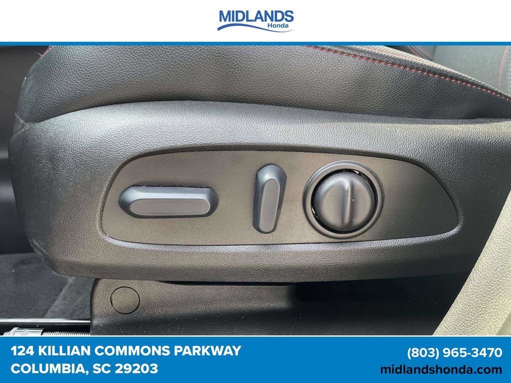 Used 2024 Chevrolet Equinox RS FWD image 15