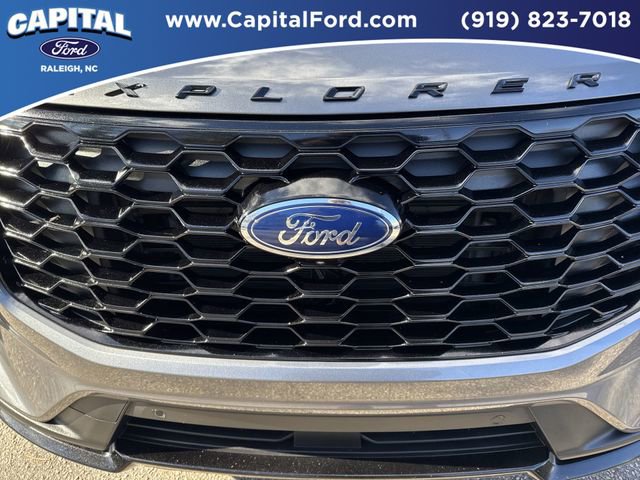Certified 2025 Ford Explorer ST-Line w/ ST-Line Street Pack image 10