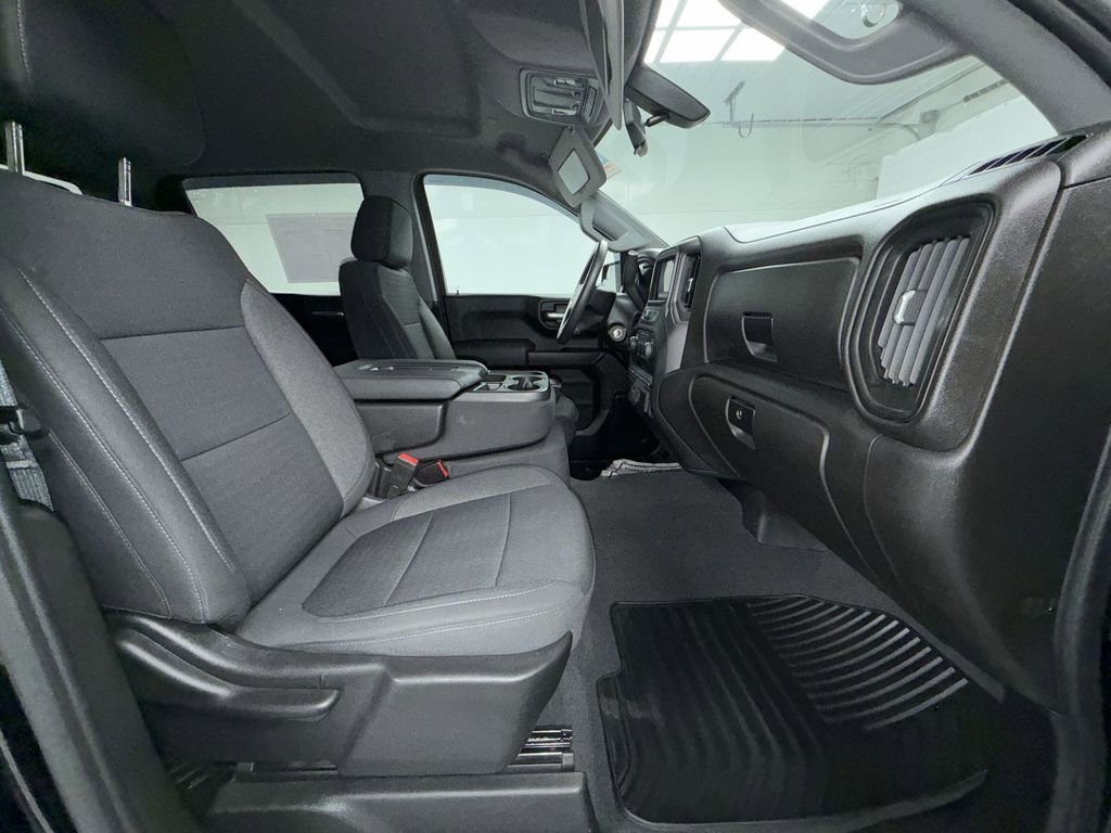 Used 2022 Chevrolet Silverado 1500 Custom image 6