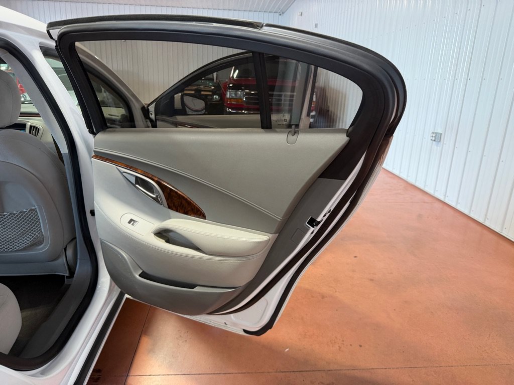Used 2012 Buick LaCrosse Convenience FWD image 20