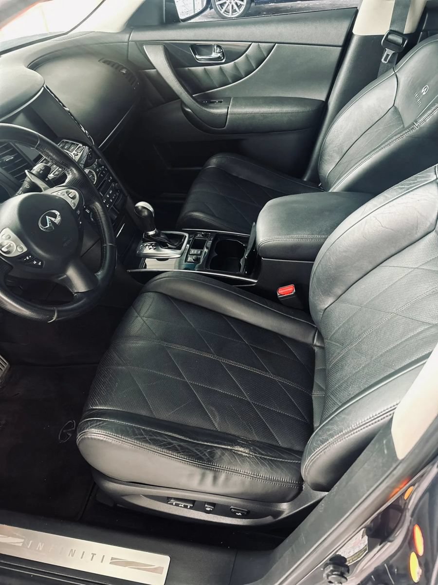 Used 2009 INFINITI FX35 AWD w/ Technology Pkg image 18