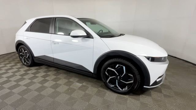 Used 2024 Hyundai Ioniq 5 SEL AWD/4WD image 2
