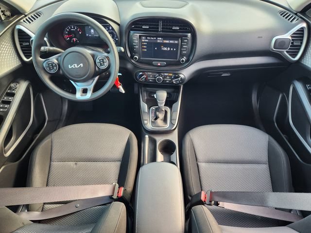 Used 2022 Kia Soul LX FWD image 26