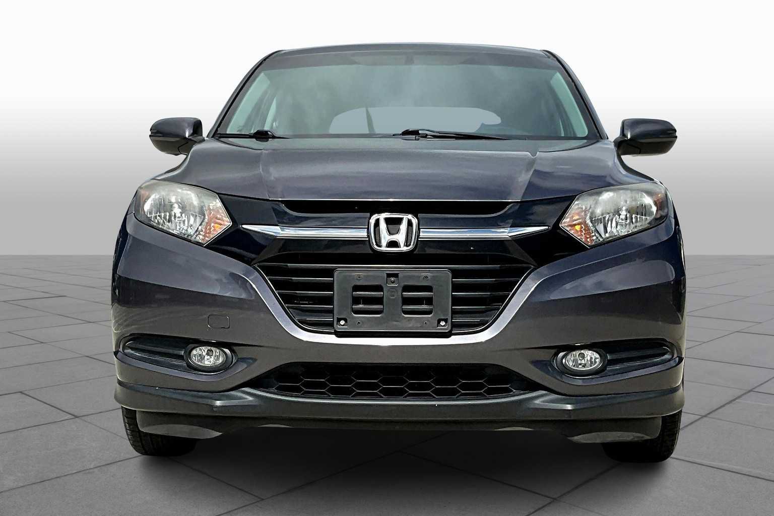 Used 2017 Honda HR-V EX image 4